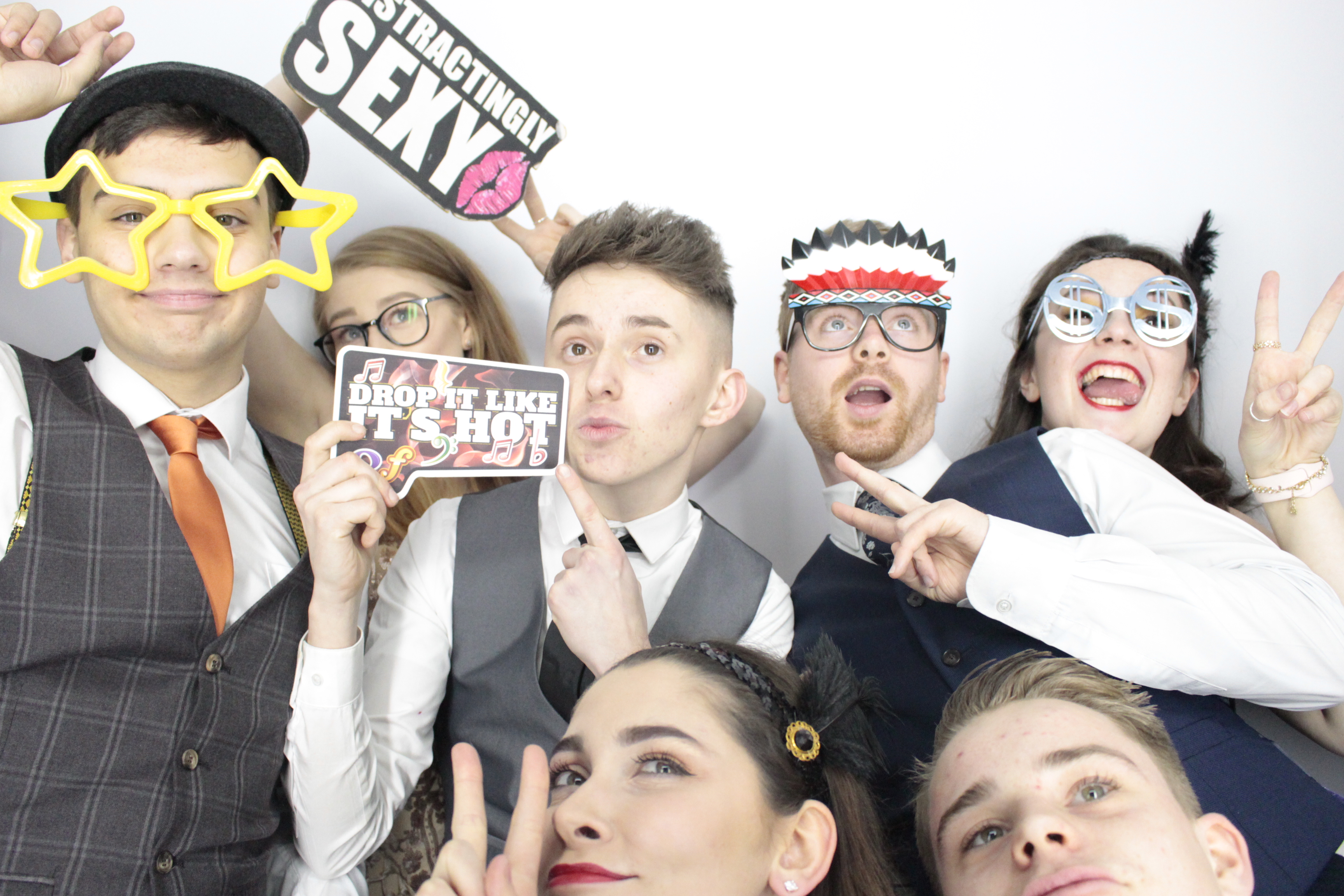 End of Year Party – Aviator  | View more photos from the event at gallery.myphotoboothexperience.co.uk/u/MyPhotoBoothExperienceLtd/End-of-Year-Party-–-Aviator